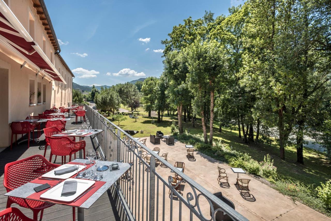 Logis Hotel Restaurant Les 2 Rives - A75, En Bordure De Riviere Banassac Exterior foto